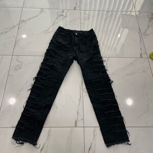Men’s Ripped Frayed Jeans